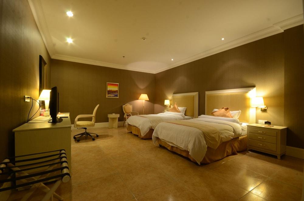 Fontana hotel y Villas - Fontana Hot Spring Leisure Parks Mabalacat Exterior foto
