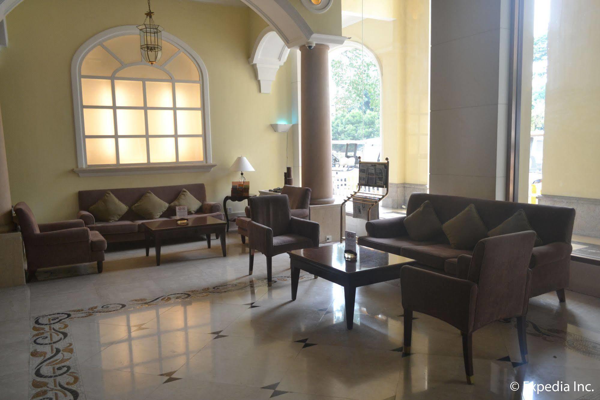 Fontana hotel y Villas - Fontana Hot Spring Leisure Parks Mabalacat Exterior foto