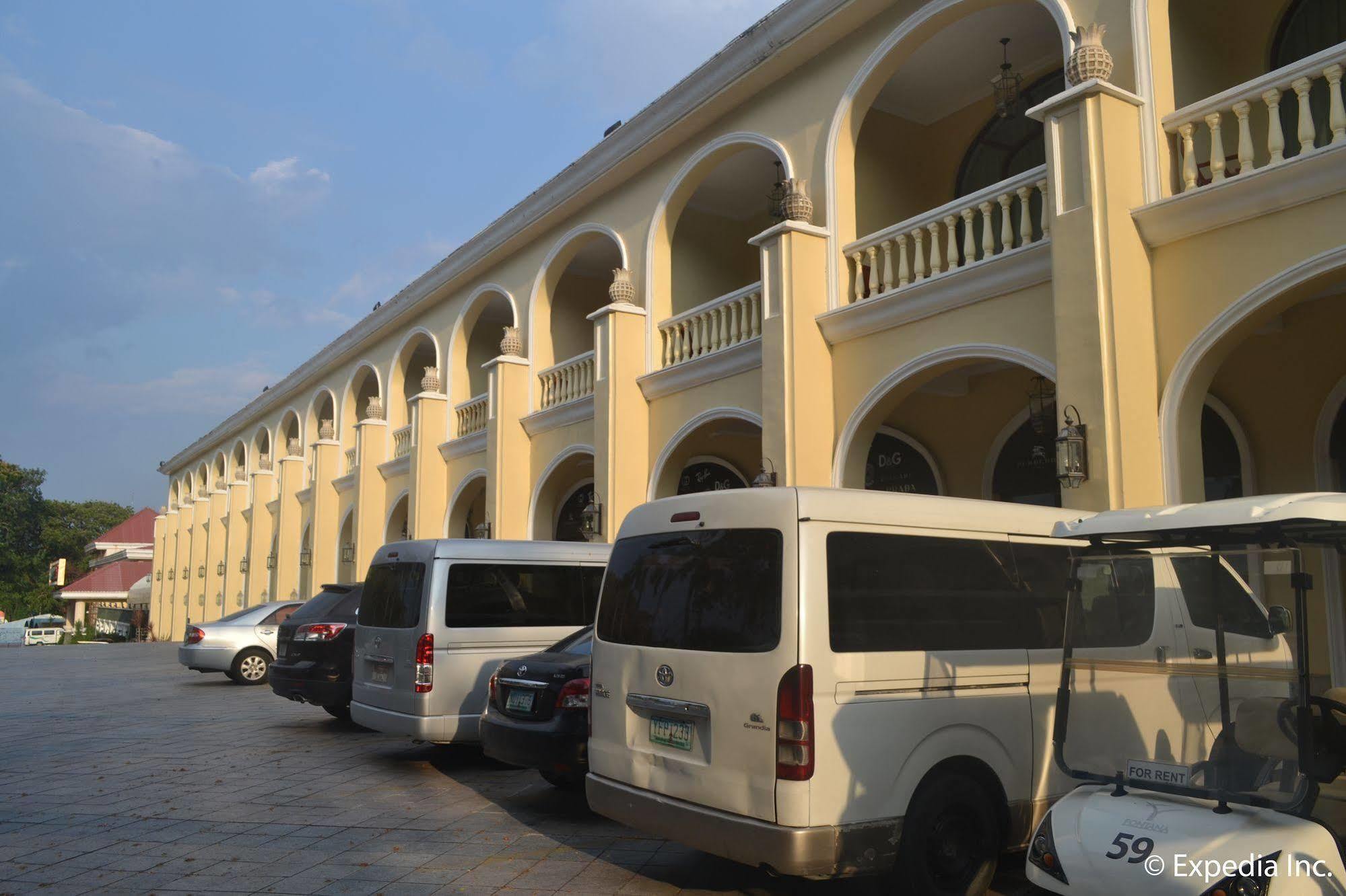 Fontana hotel y Villas - Fontana Hot Spring Leisure Parks Mabalacat Exterior foto